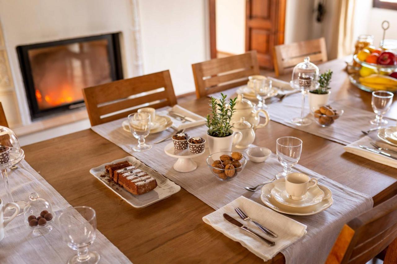 Giulio Mountain B&B อาลา ภายนอก รูปภาพ