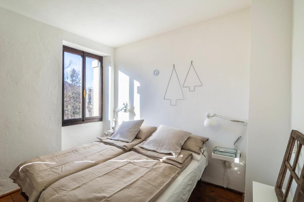 Giulio Mountain B&B อาลา ภายนอก รูปภาพ